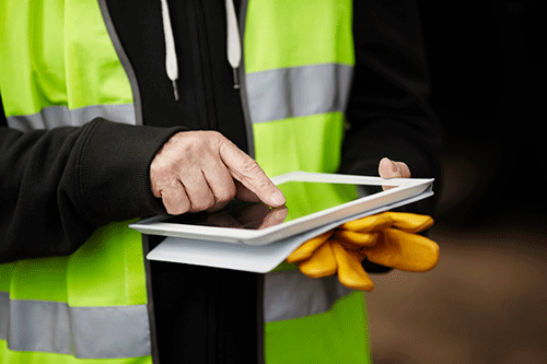 worker-using-tablet